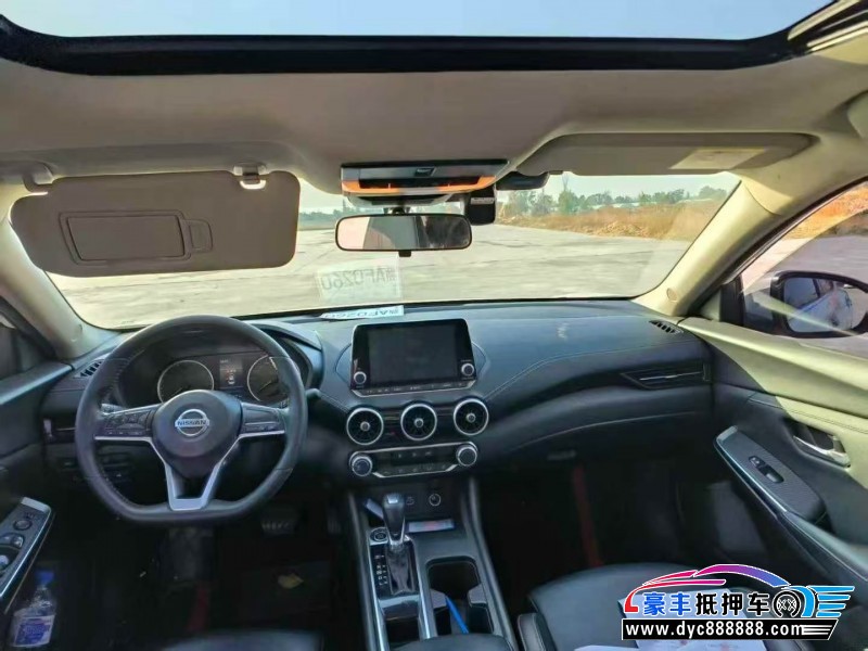 20年日产轩逸轿车抵押车出售