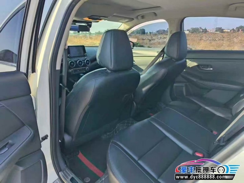 20年日产轩逸轿车抵押车出售