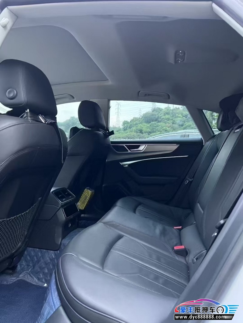 23年奥迪A7轿车抵押车出售