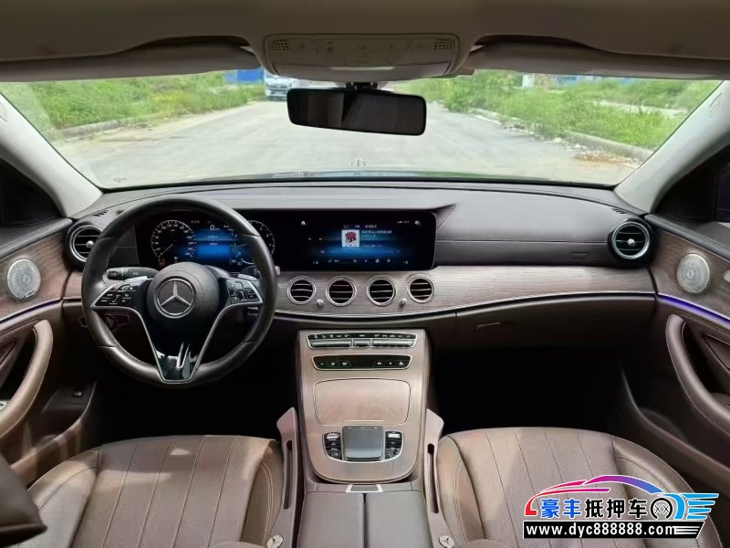 23年奔驰E轿车抵押车出售