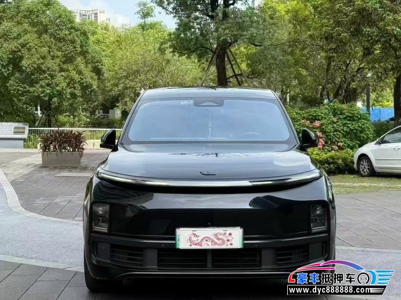 23年理想L8轿车抵押车出售