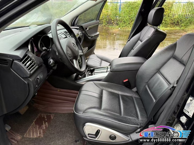 17年奔驰RMPV抵押车出售