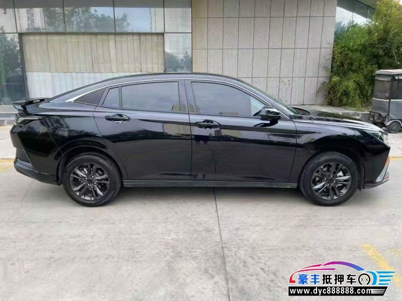 25年东风风神奕炫轿车抵押车出售