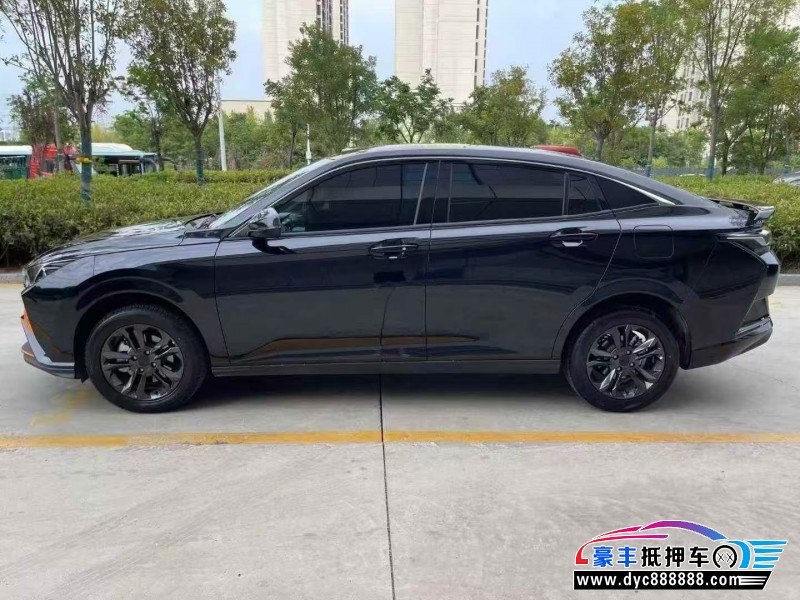 25年东风风神奕炫轿车抵押车出售