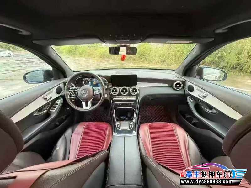 21年奔驰GLC轿车抵押车出售