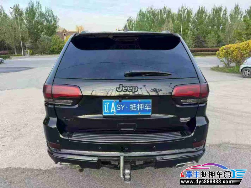 16年Jeep大切诺基轿车抵押车出售