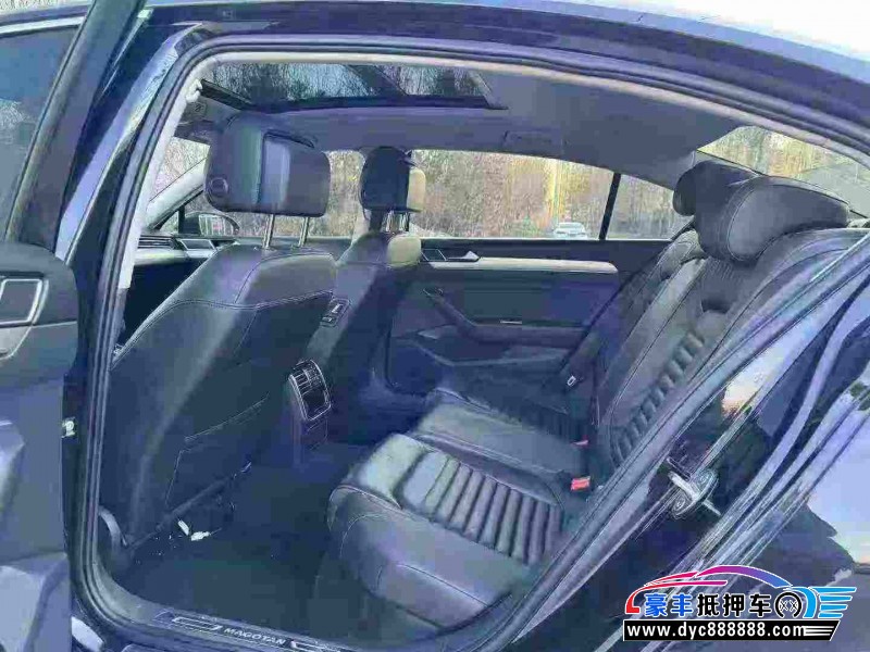 18年大众迈腾轿车抵押车出售