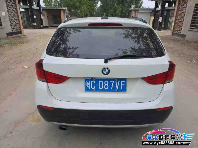 12年宝马X1轿车抵押车出售