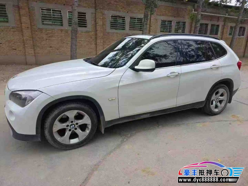 12年宝马X1轿车抵押车出售