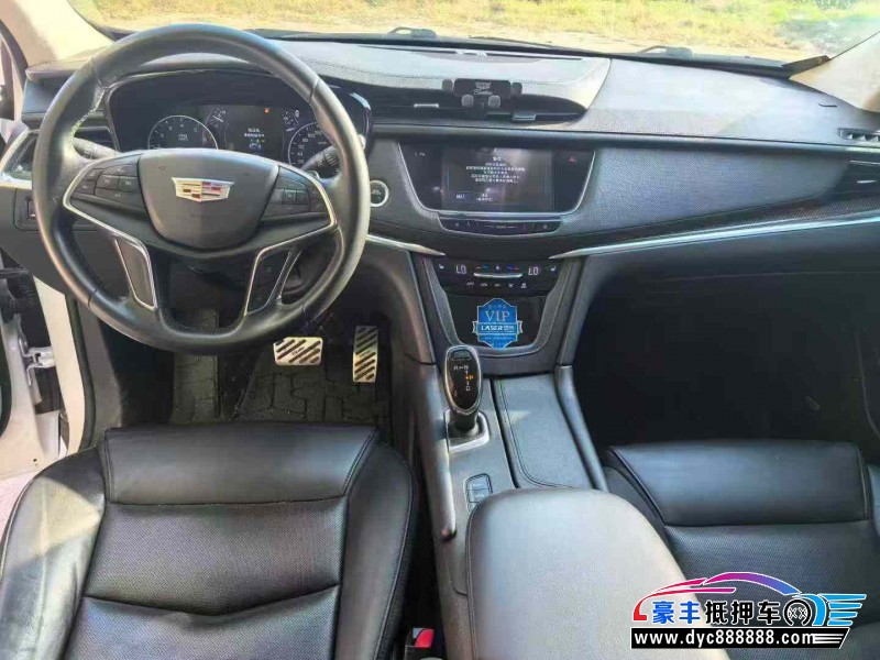 17年凯迪拉克XT5轿车抵押车出售