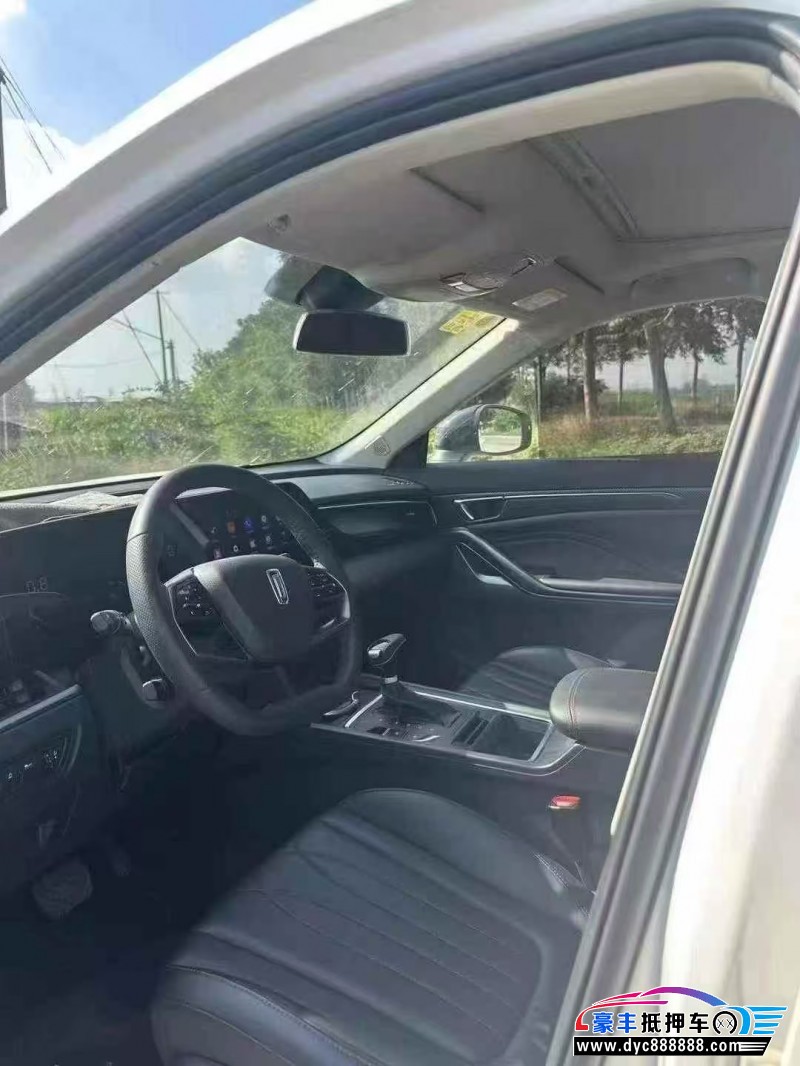 24年奔腾T55轿车抵押车出售