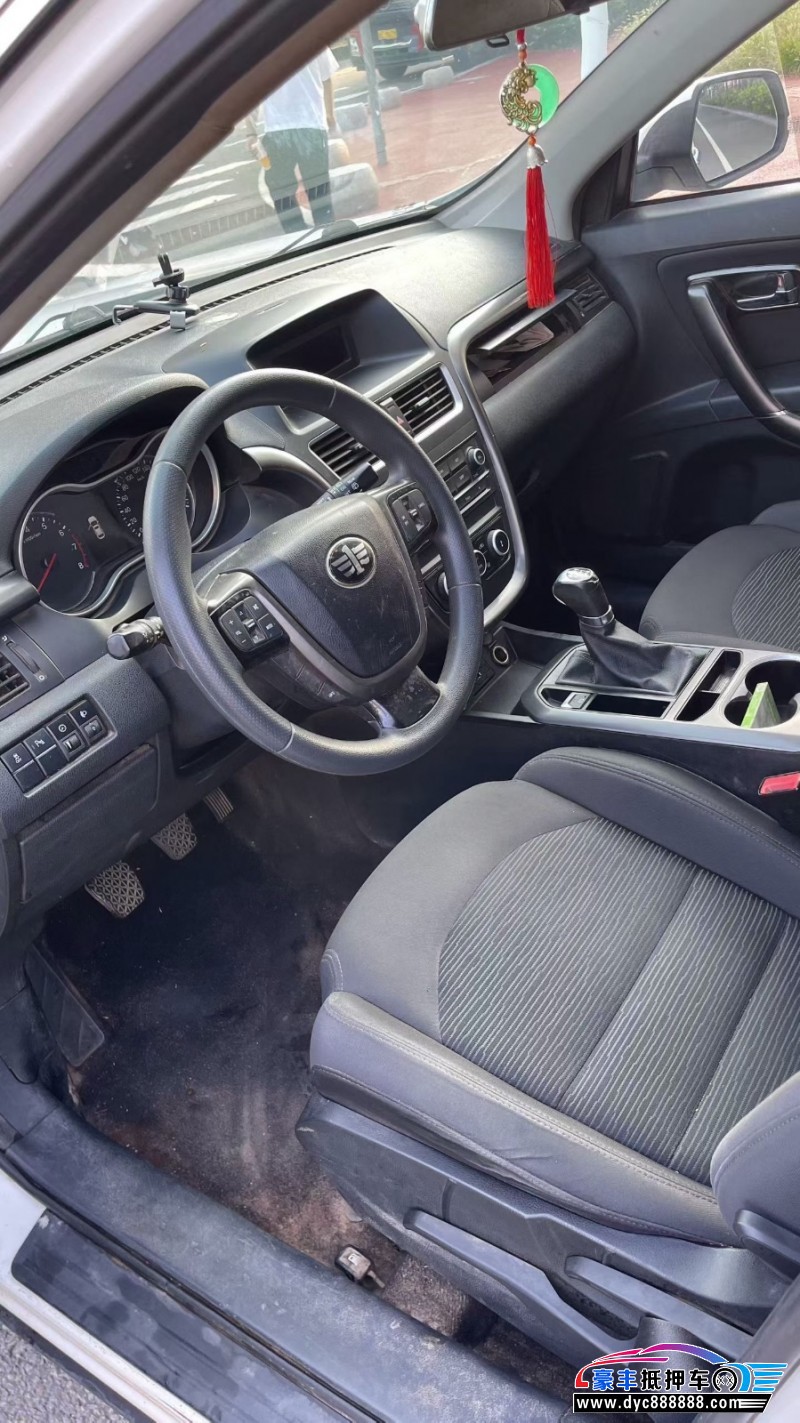 17年奔腾X80轿车抵押车出售