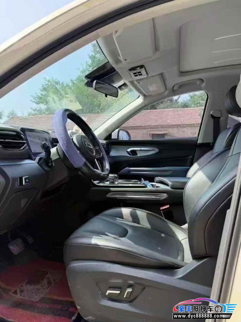 23年奔腾T90轿车抵押车出售