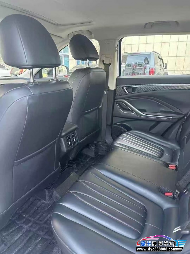 24年奔腾T55轿车抵押车出售