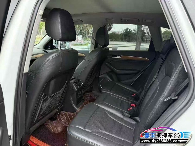 16年奥迪Q5轿车抵押车出售