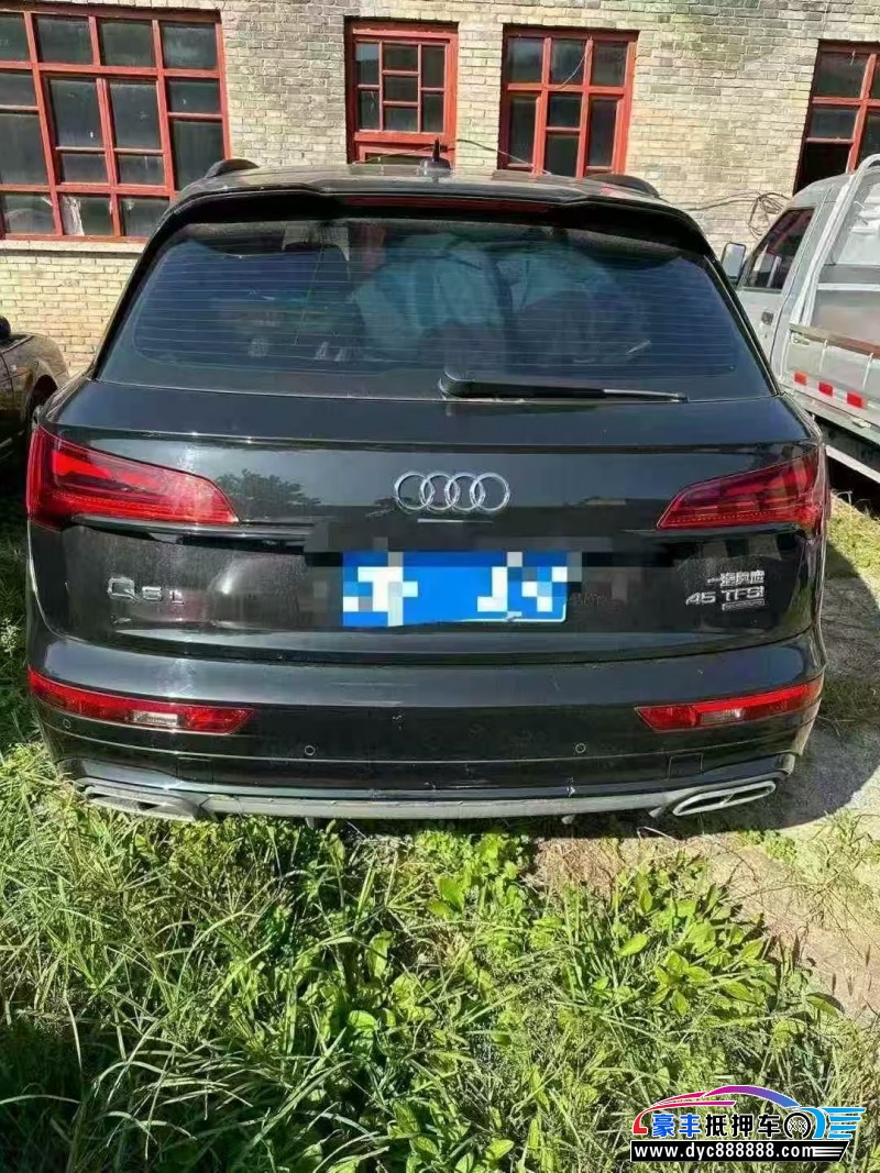 24年奥迪Q5轿车抵押车出售