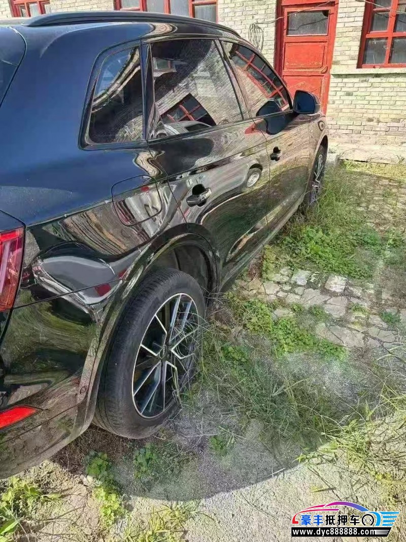 24年奥迪Q5轿车抵押车出售