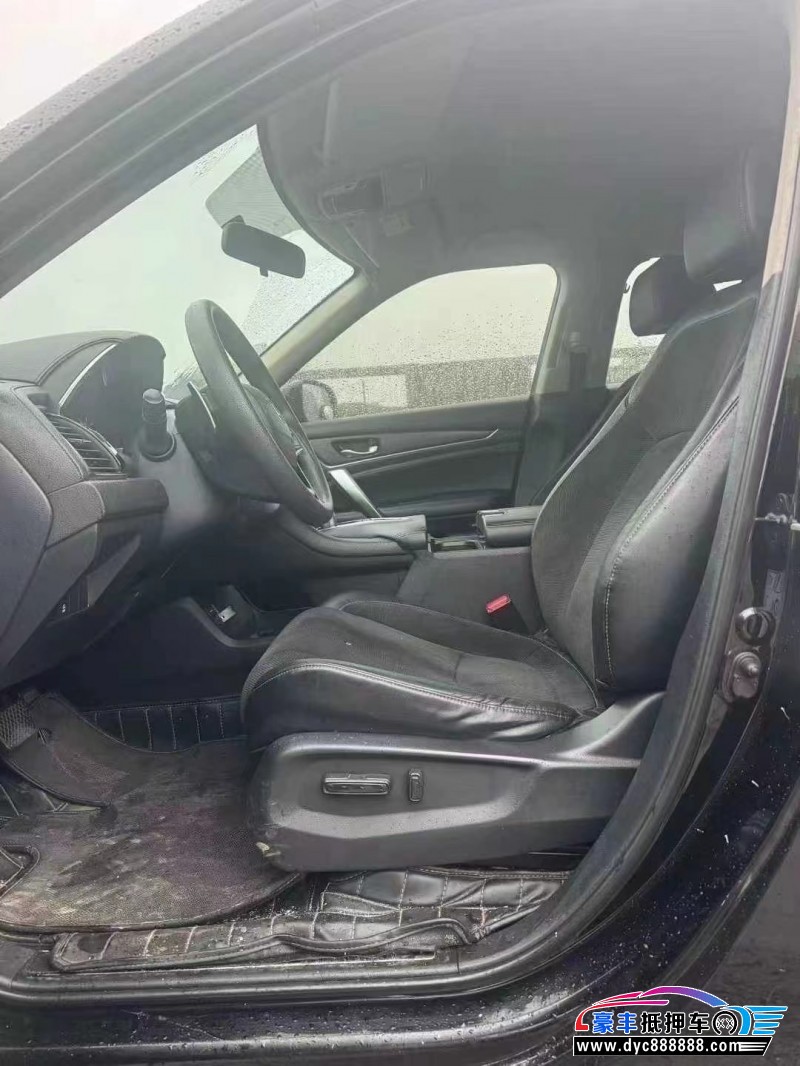 19年本田冠道轿车抵押车出售