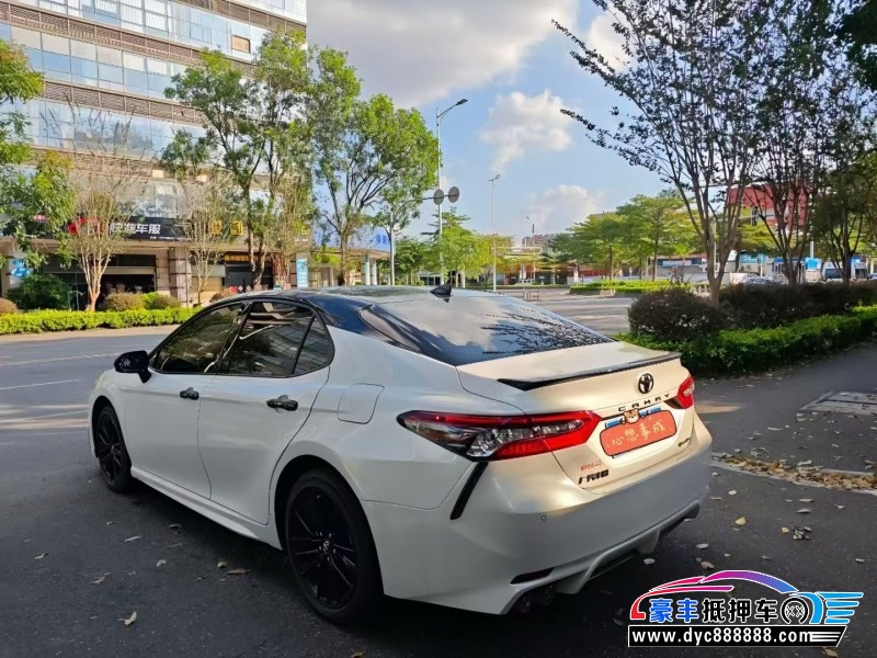 24年丰田凯美瑞轿车抵押车出售