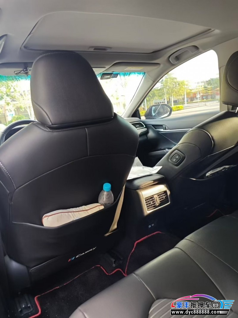 24年丰田凯美瑞轿车抵押车出售