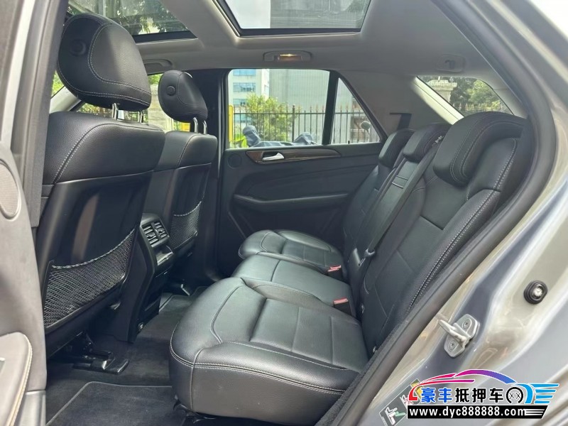 14年奔驰ML轿车抵押车出售