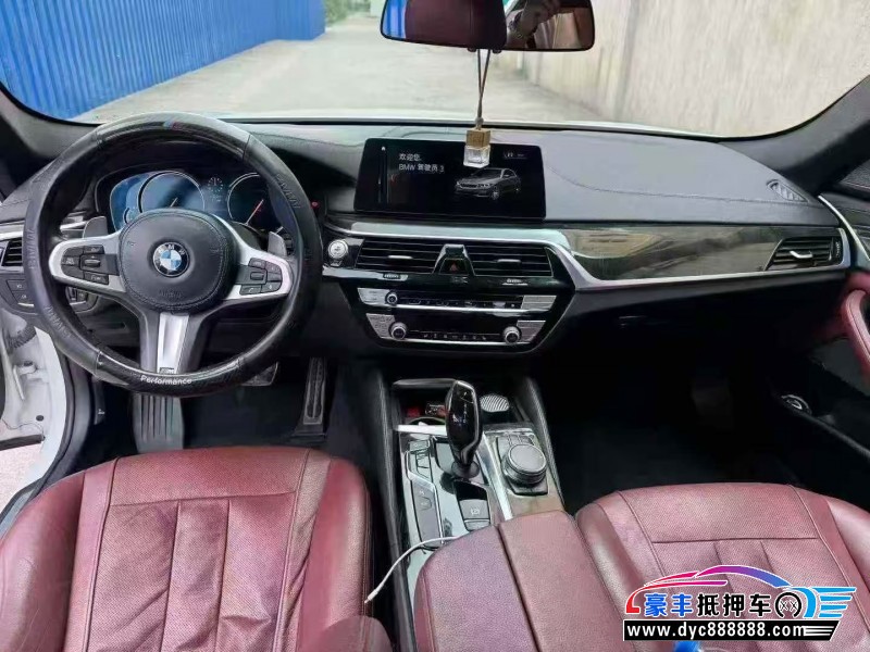 18年宝马5系轿车抵押车出售