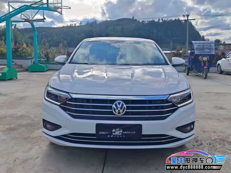 22年大众速腾轿车抵押车出售