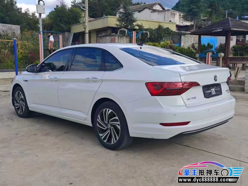 22年大众速腾轿车抵押车出售