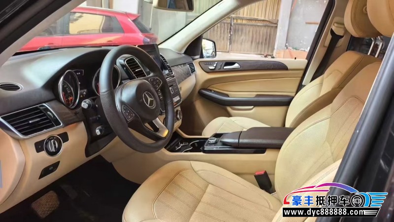 17年奔驰GLE轿车抵押车出售