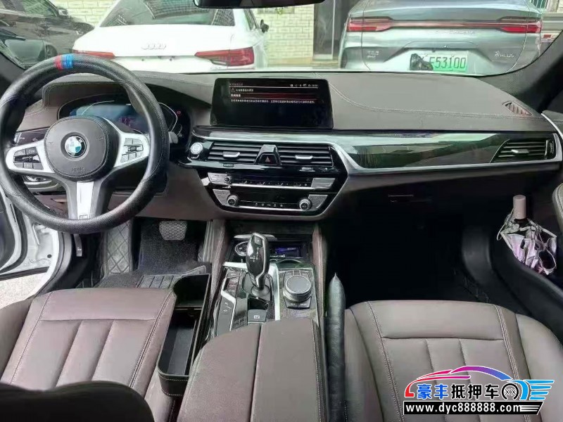 20年宝马5系轿车抵押车出售