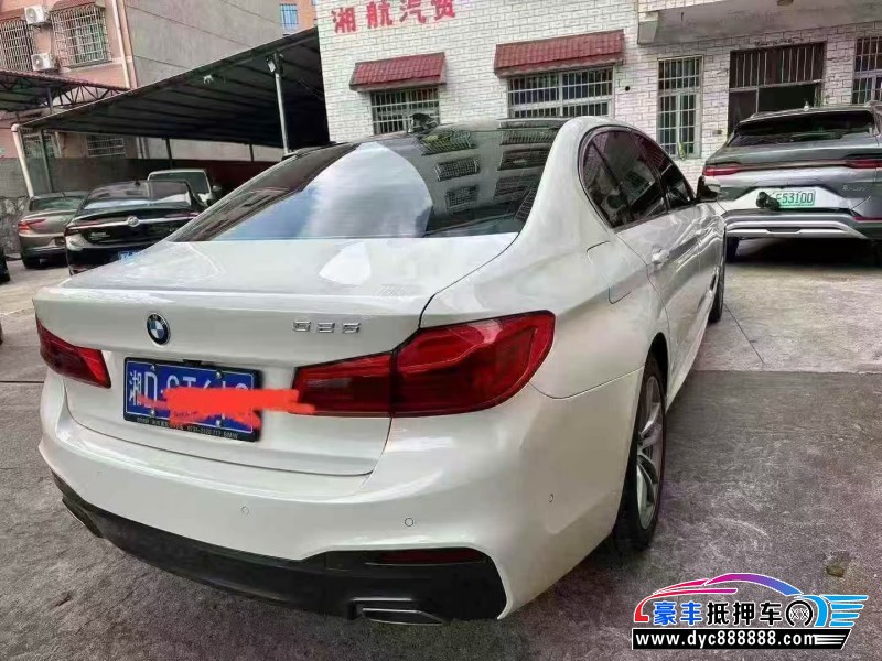 20年宝马5系轿车抵押车出售