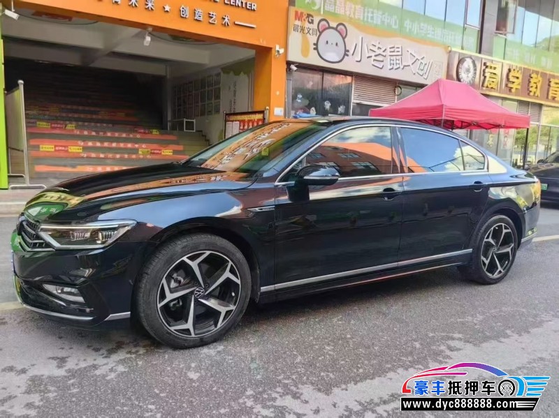 23年大众迈腾轿车抵押车出售