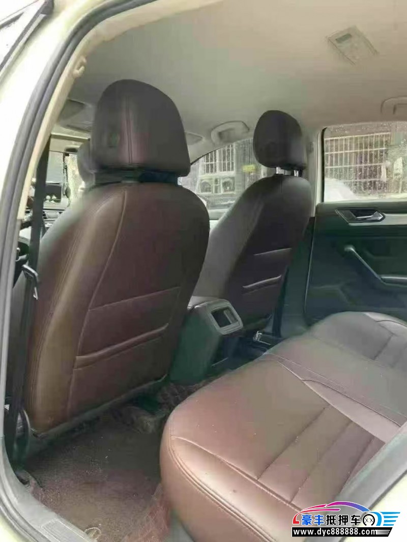 20年大众凌渡轿车抵押车出售