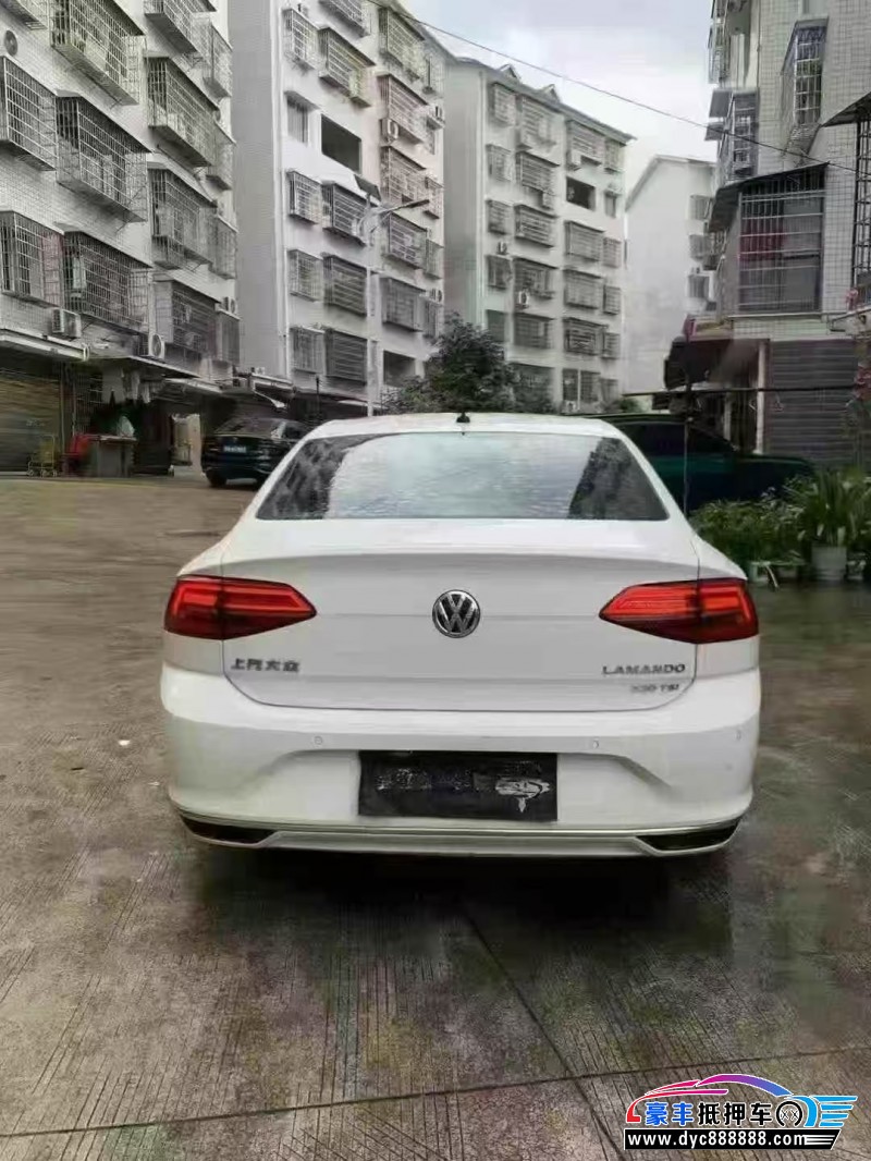 20年大众凌渡轿车抵押车出售