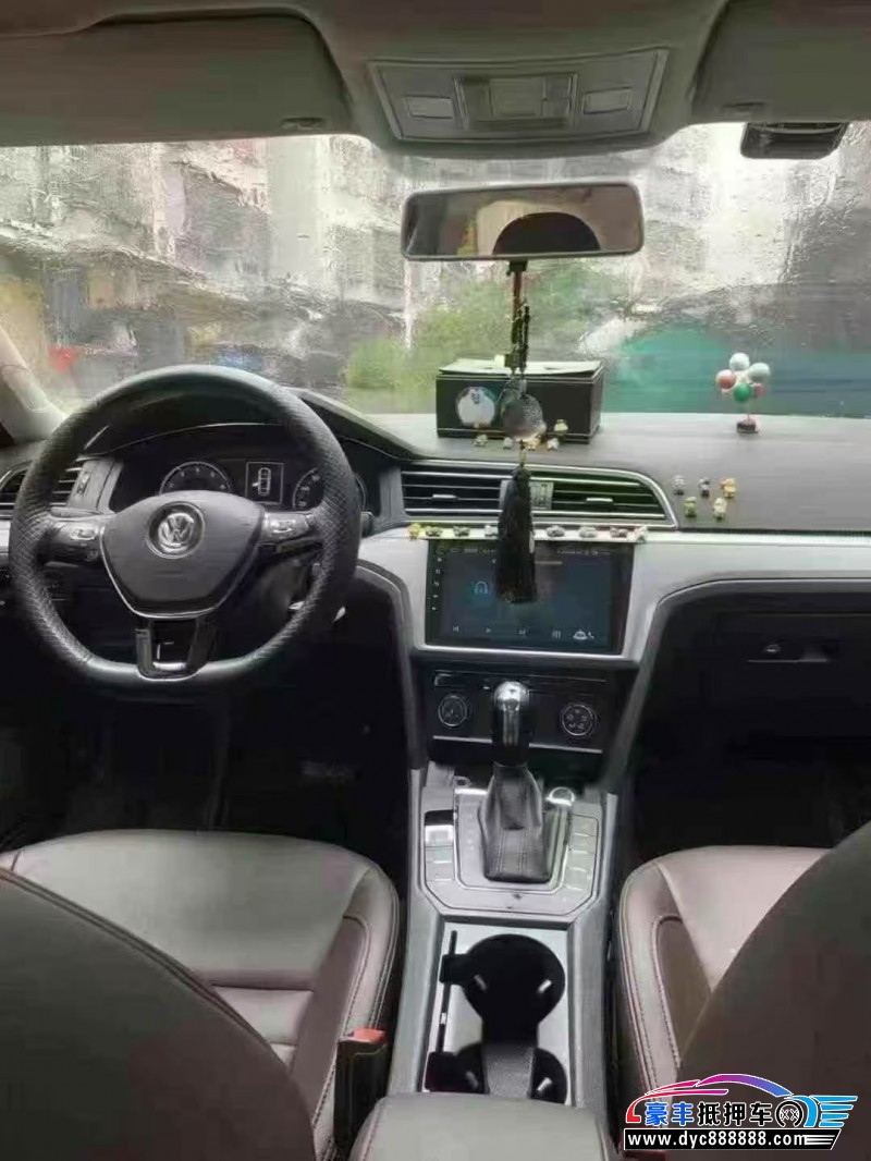 20年大众凌渡轿车抵押车出售