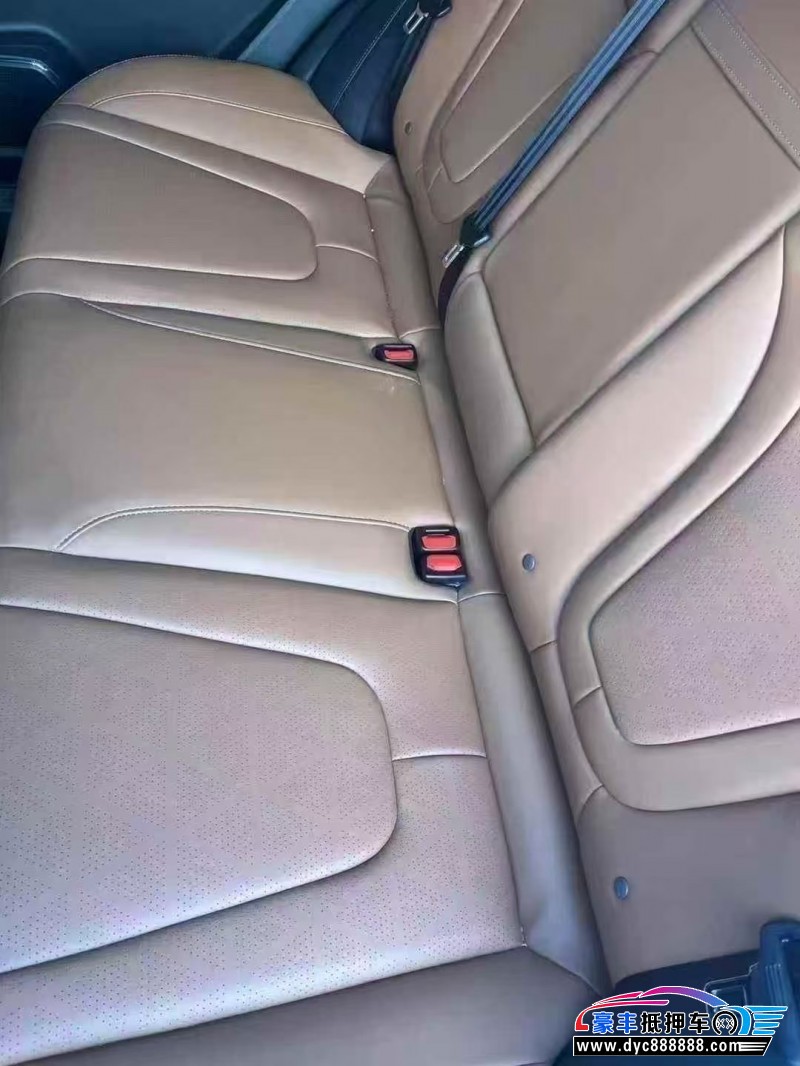 23年奔腾T99轿车抵押车出售