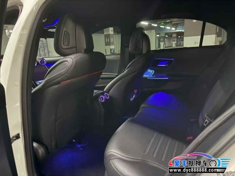 22年奔驰C轿车抵押车出售