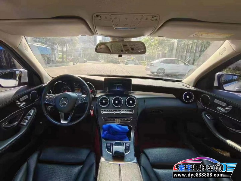 18年奔驰C轿车抵押车出售