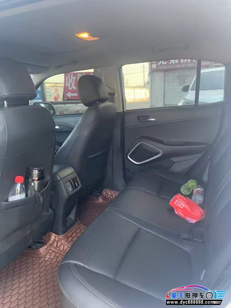 19年现代ix35轿车抵押车出售