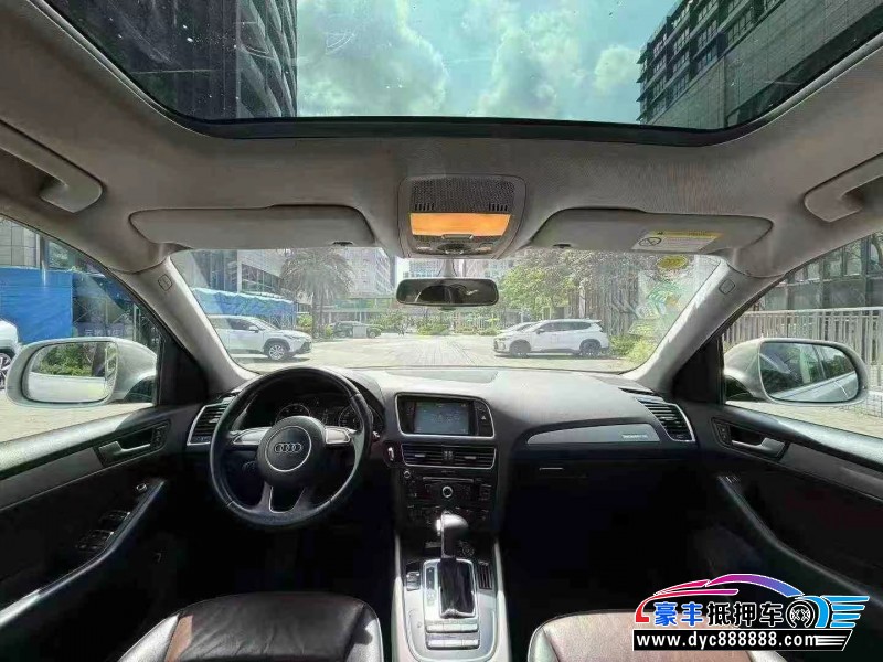 17年奥迪Q5轿车抵押车出售