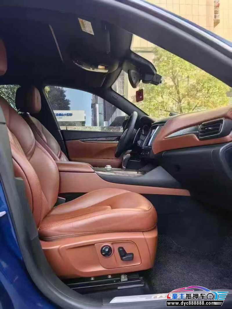 18年玛莎拉蒂莱万特轿车抵押车出售