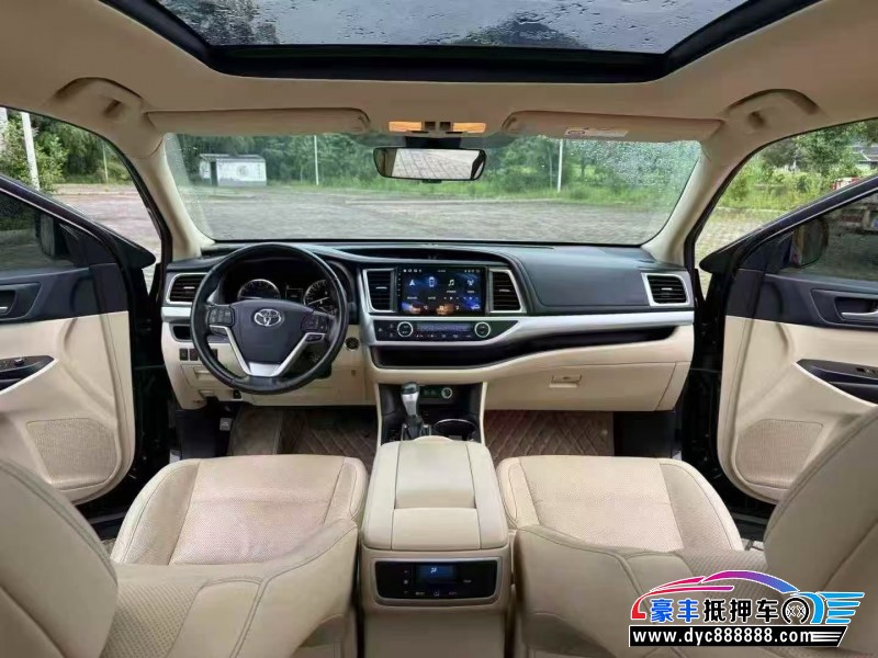 19年丰田汉兰达轿车抵押车出售