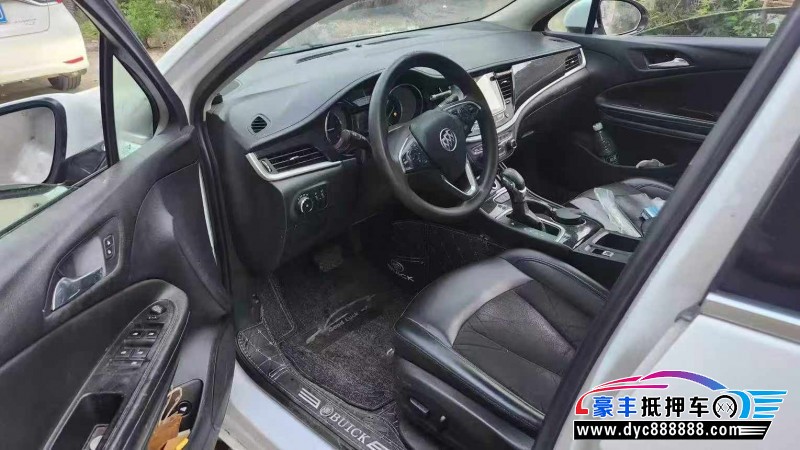 17年别克威朗轿车抵押车出售