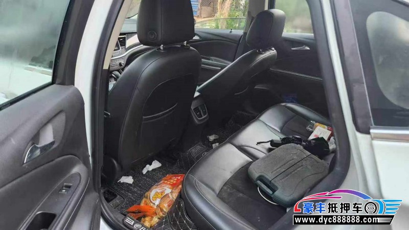 17年别克威朗轿车抵押车出售