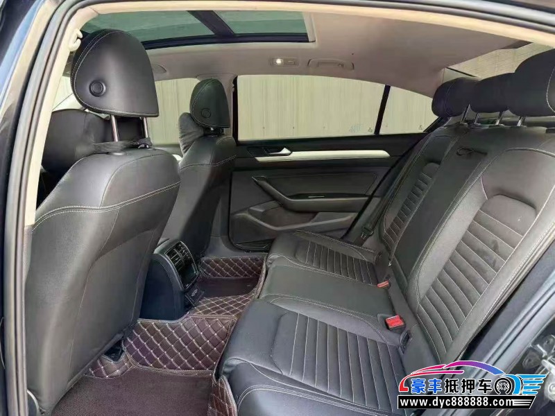 21年大众迈腾轿车抵押车出售