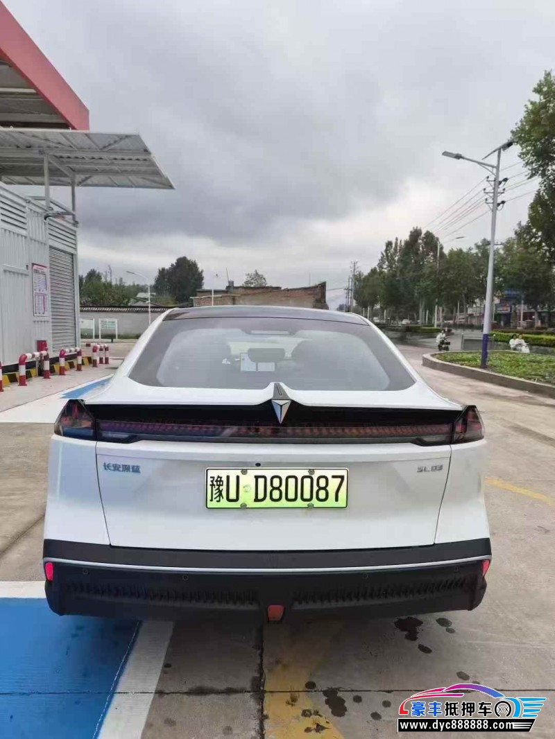 25年长安深蓝SL03轿车抵押车出售