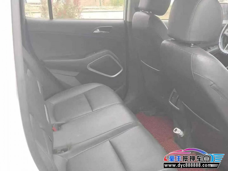 19年现代ix35轿车抵押车出售