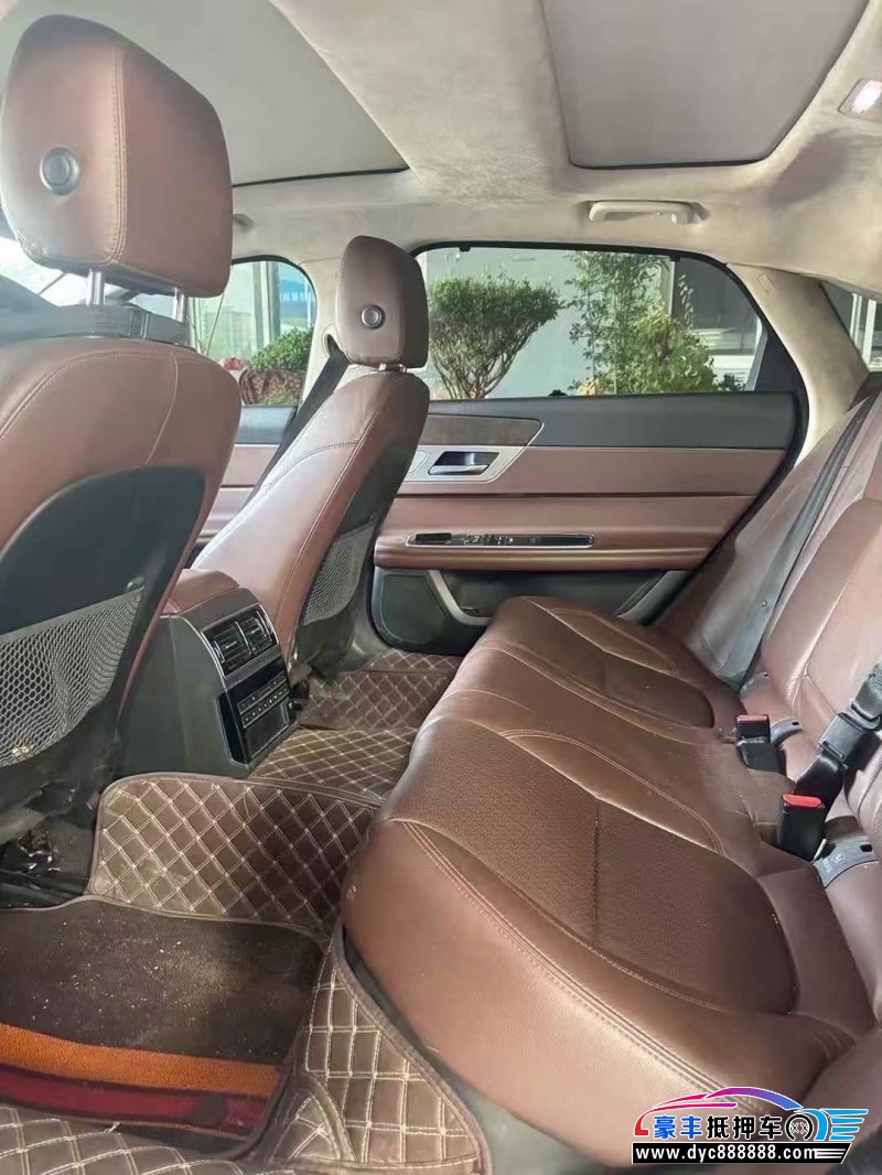 17年捷豹XFL轿车抵押车出售