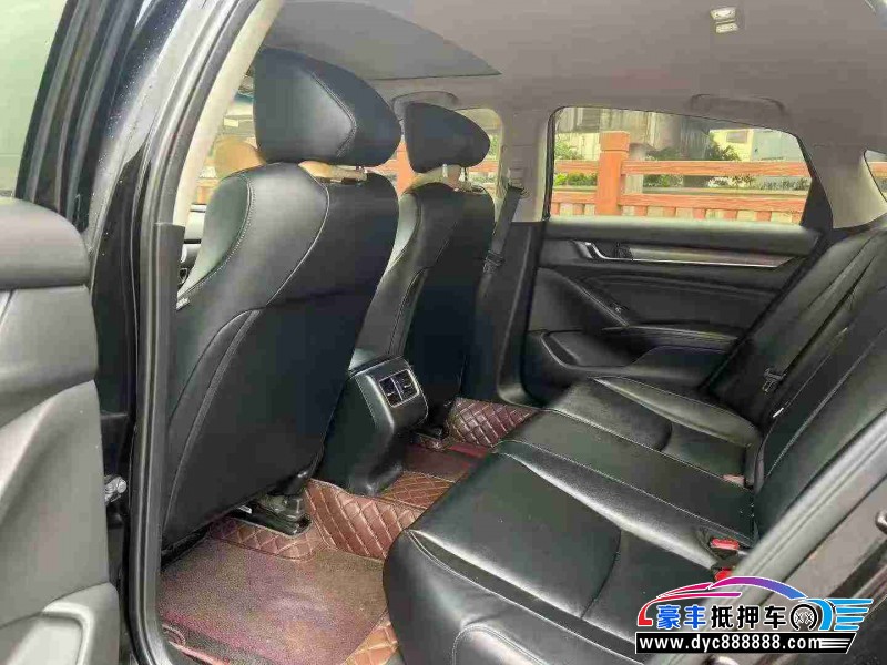 19年本田雅阁轿车抵押车出售