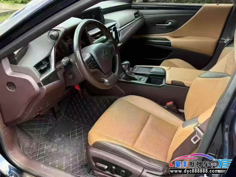 20年雷克萨斯ES轿车抵押车出售